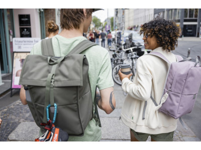 Vaude mestský batoh Coreway Rolltop 20, unisex - black