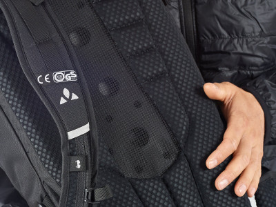 Vaude cyklistický batoh Moab Pro 16 II, unisex, hnedo-čierny - Vaude Moab Pro 16 II, umbra