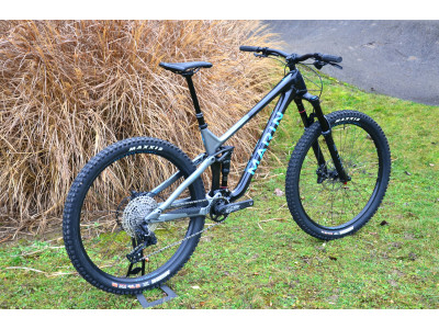 Marin Alpine Trail Carbon 1 29 bicykel, čierna/sivá/modrá, testovací